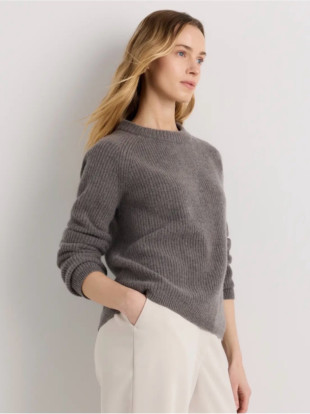Quince - 100% Cashmere Ribbed Crewneck Sweater in Heather Gray - Medium